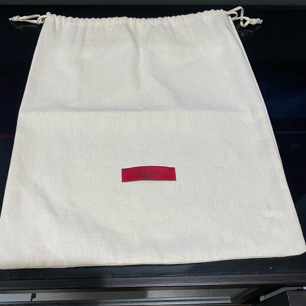 Valentino Garavani dust bag